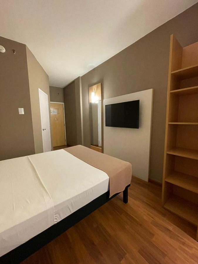 Hotel Oeste Plaza Andradina Esterno foto