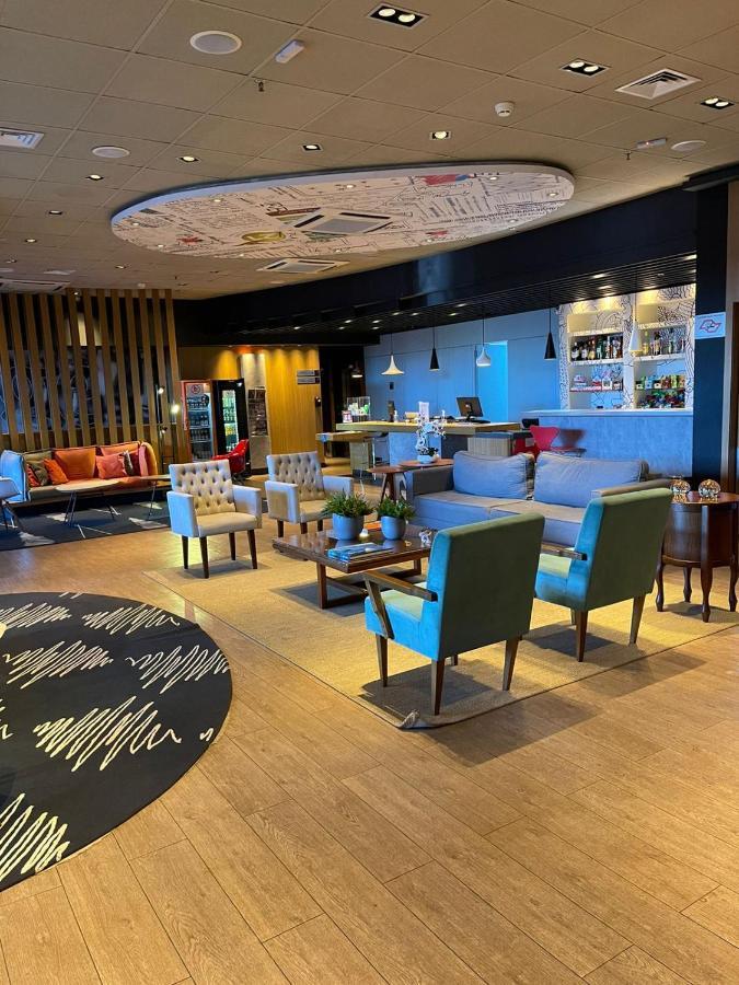 Hotel Oeste Plaza Andradina Esterno foto