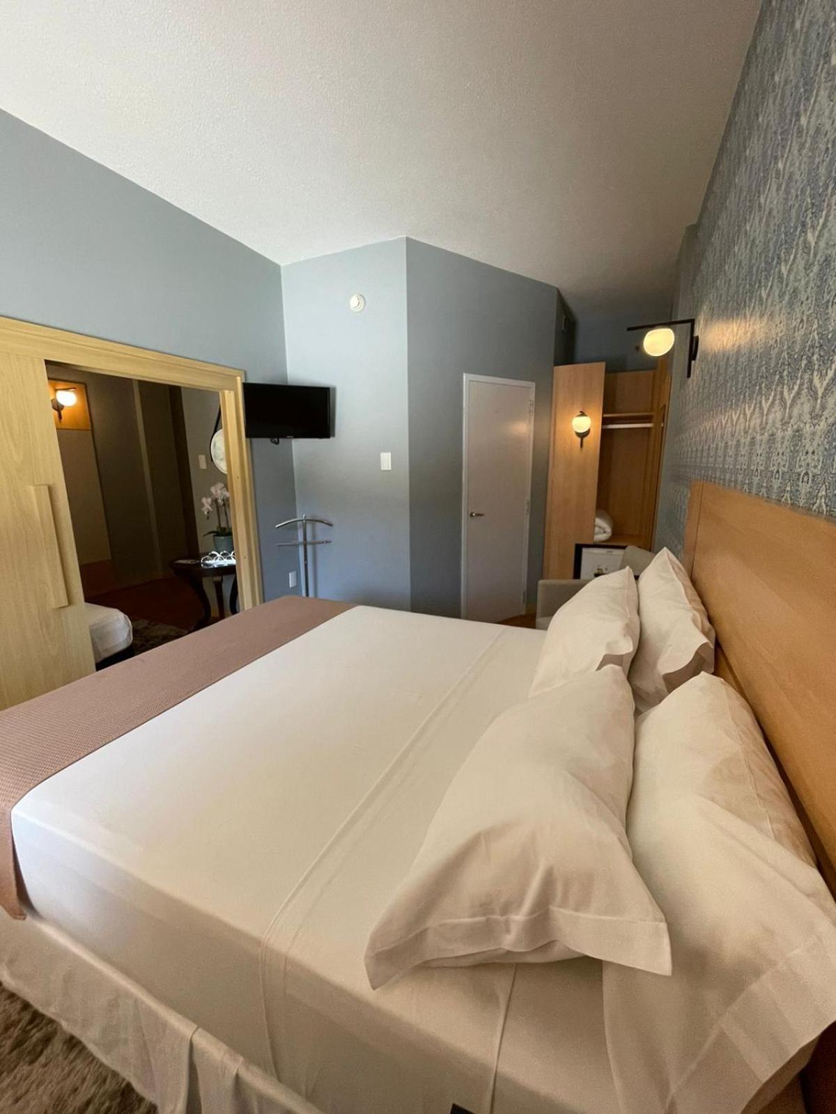 Hotel Oeste Plaza Andradina Esterno foto
