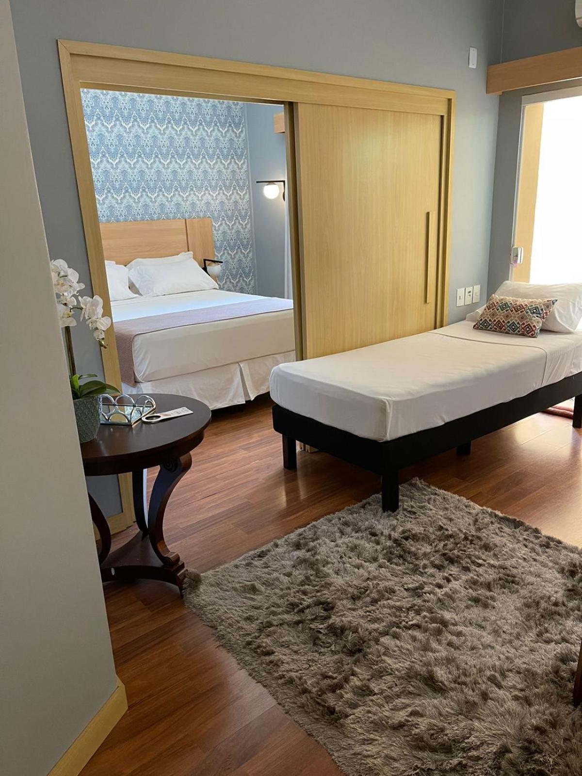 Hotel Oeste Plaza Andradina Esterno foto